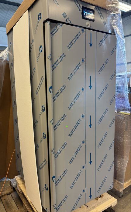 Frigider  dospitor multifunctional 40 tavi