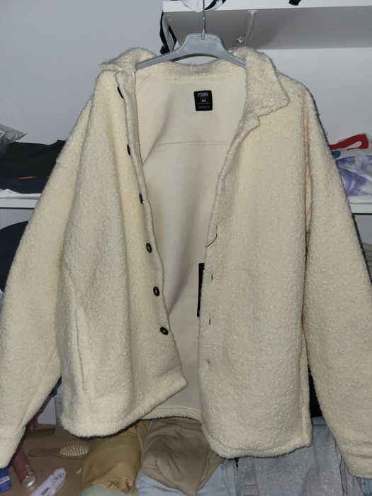 Jacheta fleece imblanită pufoasă XL noua New Yorker