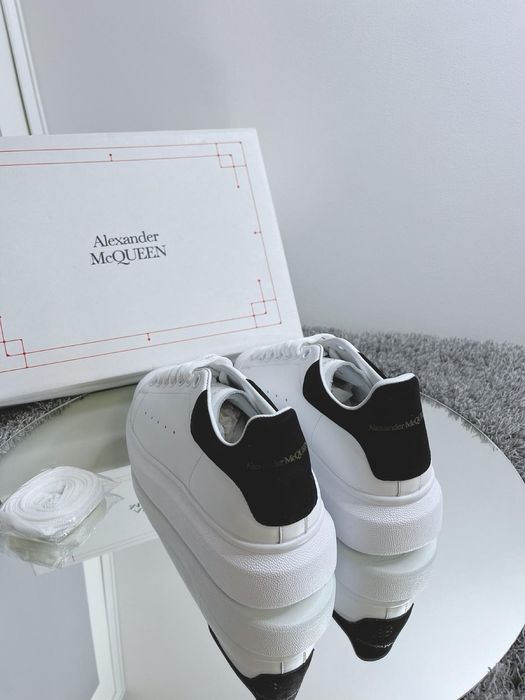 Adidasi Alexander Mcqueen