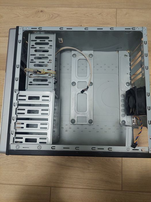 Vand carcasa calculator