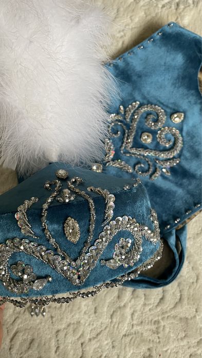 Үкілі тақия мен кеудеше сатылады., 5-6-7 жас болады. Новый