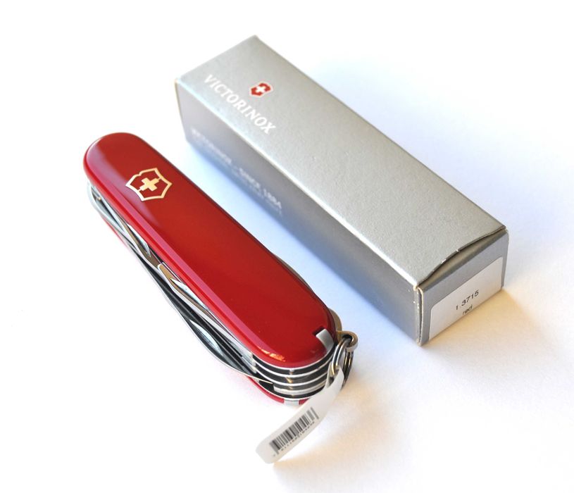 Швейцарско ножче Victorinox Huntsman Plus