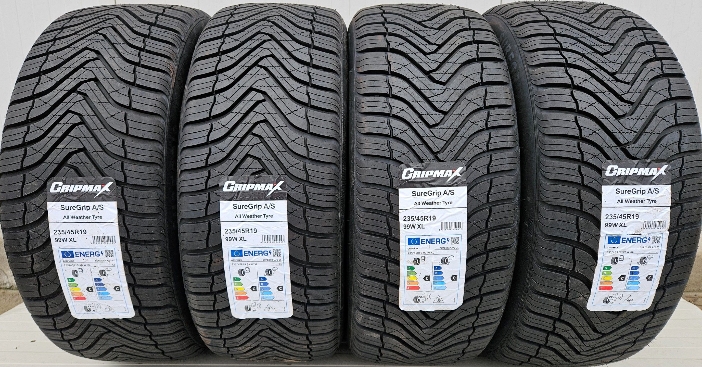 235/45 R19, 99W XL, GRIPMAX Suregrip A/S, Anvelope mixte M+S