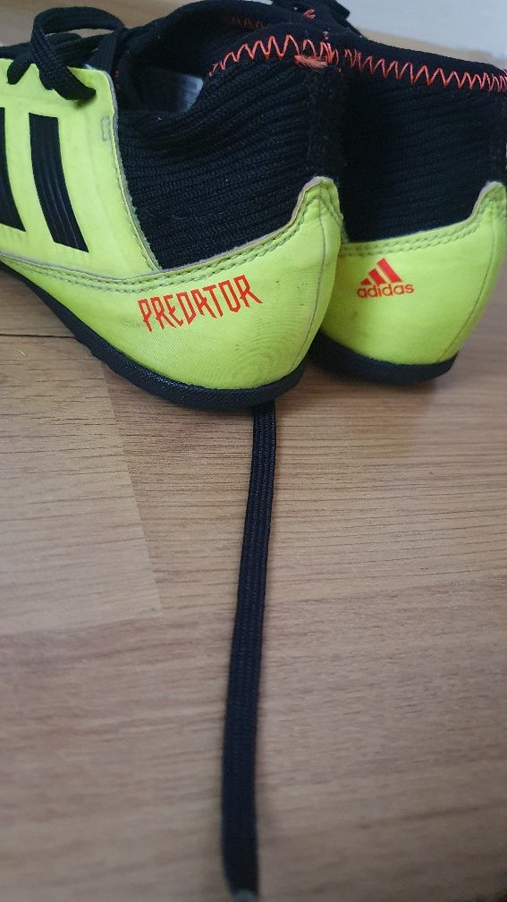 Детски бутонки за момче Adidas