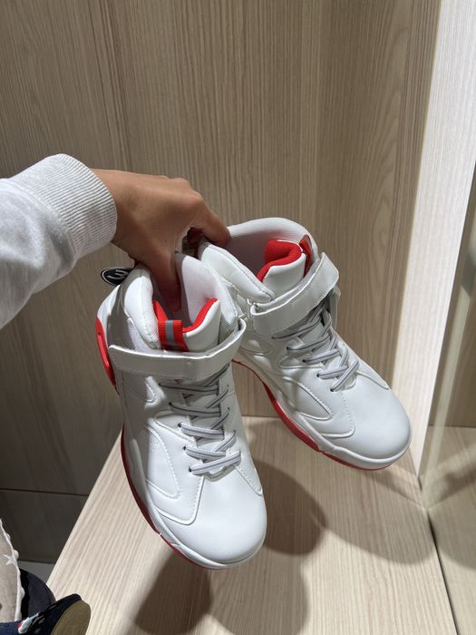 Кроссовки унисекс