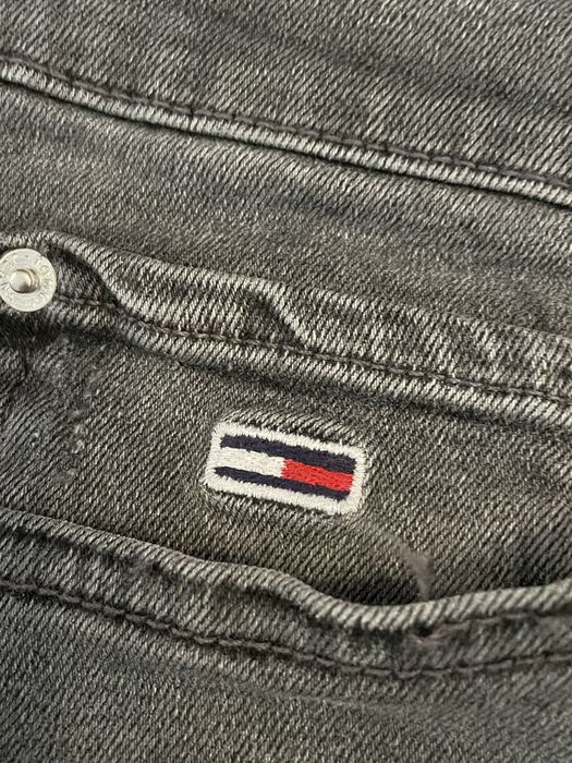 Оригинални дънки джинси TOMMY HILFIGER