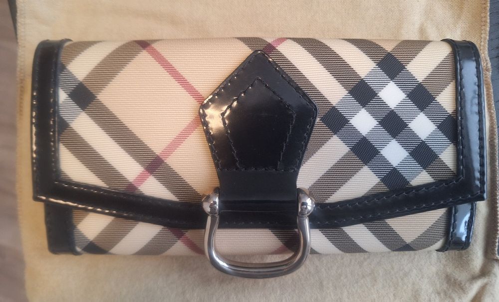 Оригинален портфейл Burberry и чанта-потфейл Michael Kors