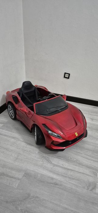 Автомобиль для детей до 5ти лет