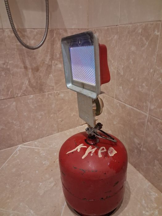 Газова бутилка туристическа