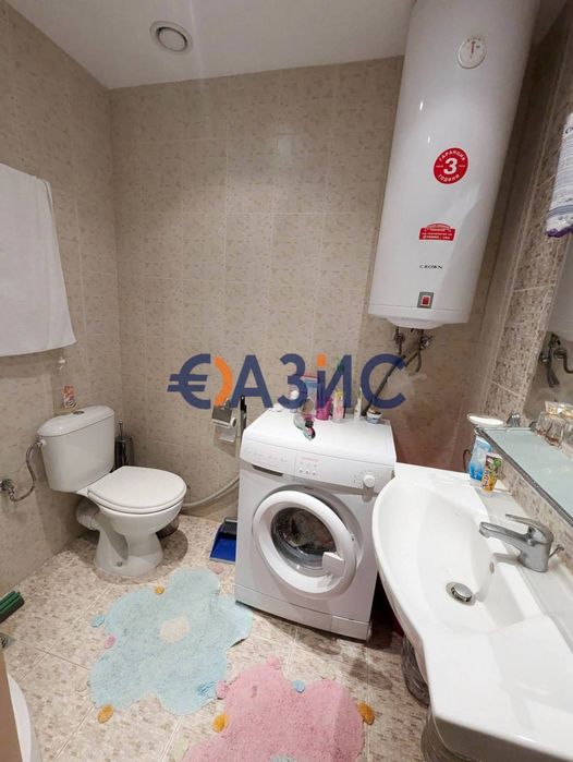 Продава се Двустаен апартамент в к.к. Слънчев бряг - 63 кв.м за 1110 €/кв.м - Снимка #12