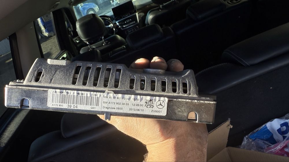 Продавам навигация за mercedea gl и ml 2013-5 година