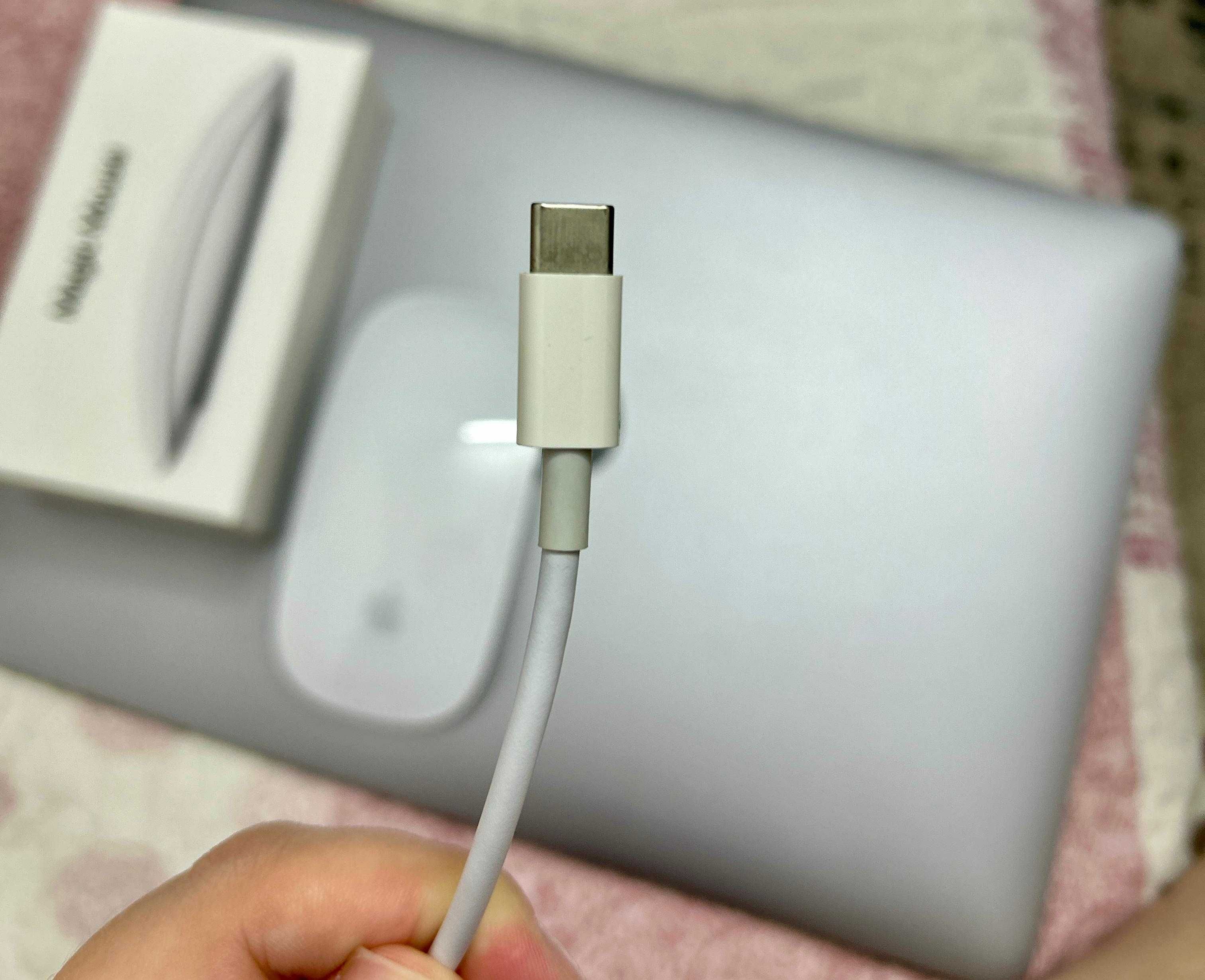 MacBook в идеальном состоянии