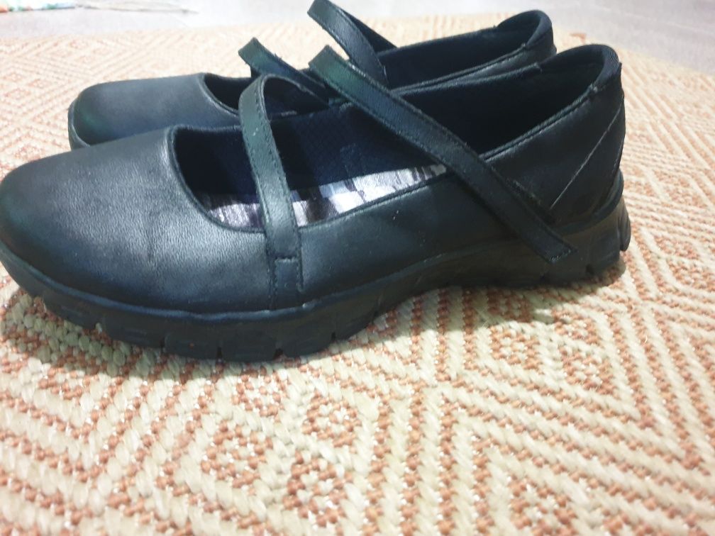 Дамски обувки Skechers - Скечърс 36н - намалям на 35лв от 45лв