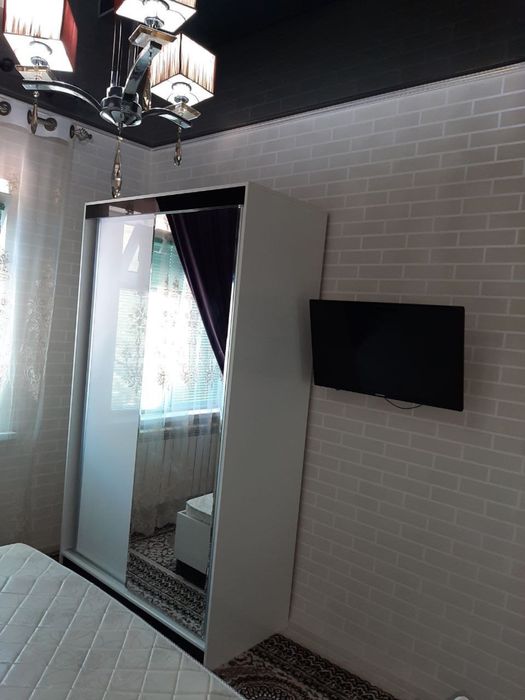 Юнсабад 14.  Арбат. 2 х комнатная ЕВРО РЕМОНТ.  Аренда !