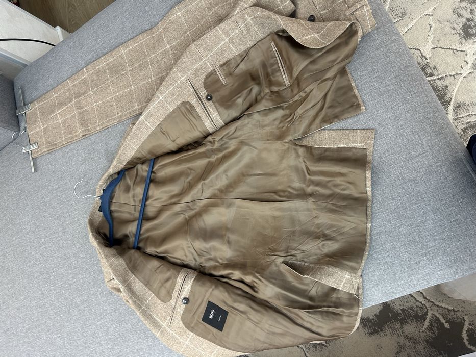 Костюм за 1000 $ Hugo Boss Tailored оригинал, как новый