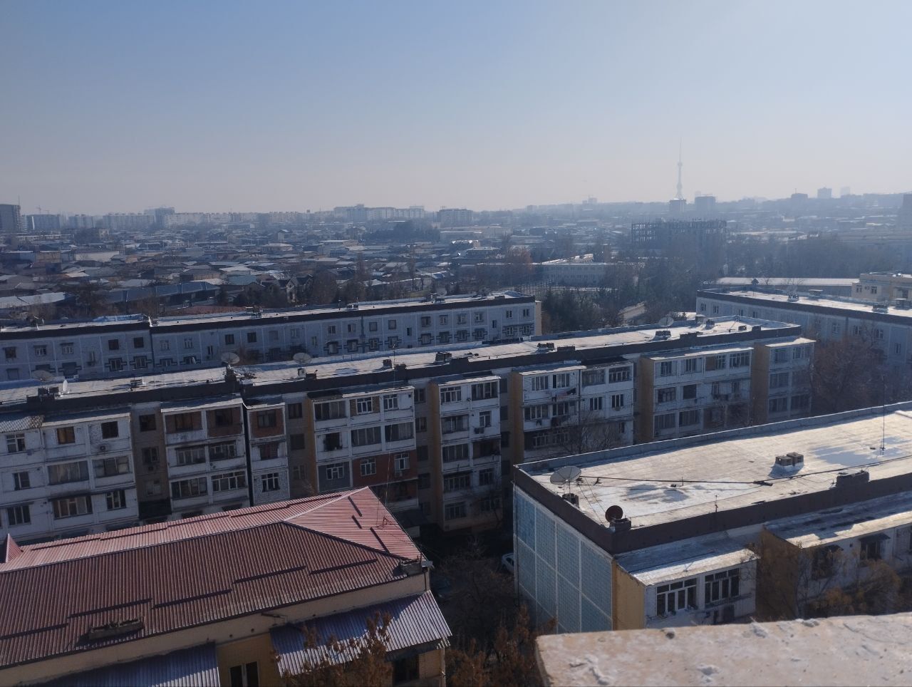 Продаю 2x комнатую квартиру,срочно! На Юнусобаде