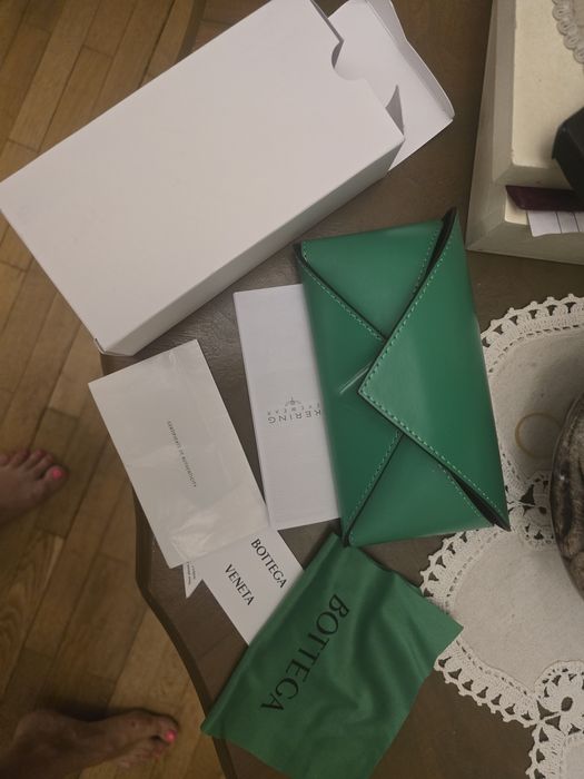 Дамски слънчеви очила Botega Veneta, модел 2025