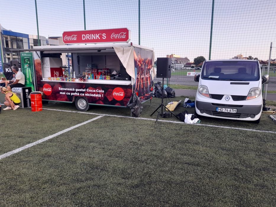 Vand rulota comerciala Coca Cola