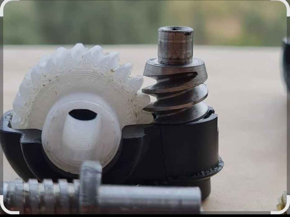 Шестерёнка сиденье камри 30 35