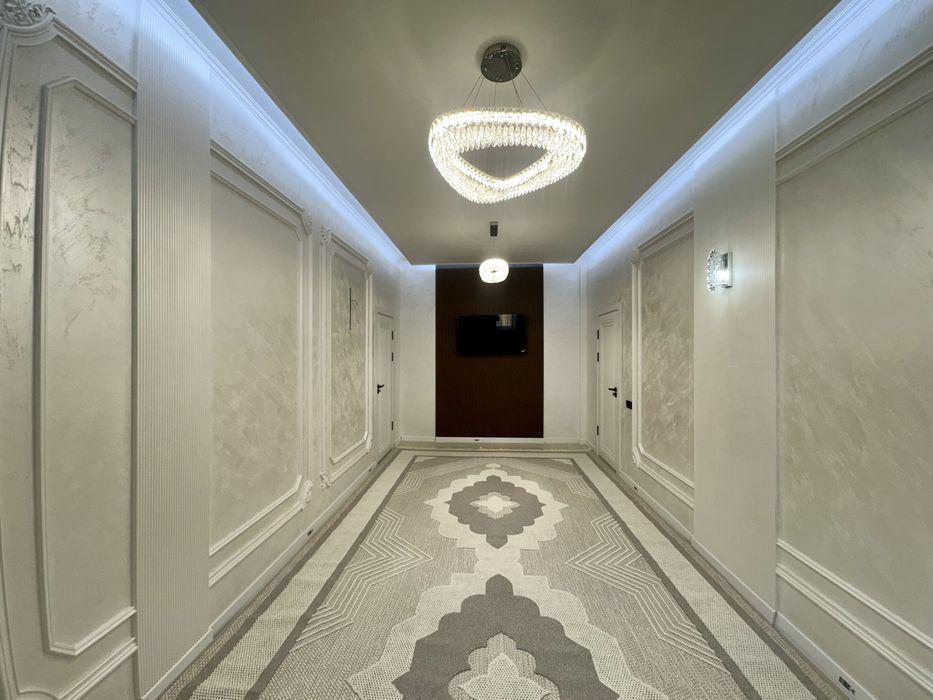 4х комнатная квартира, на 4 этаже. Гагарина.