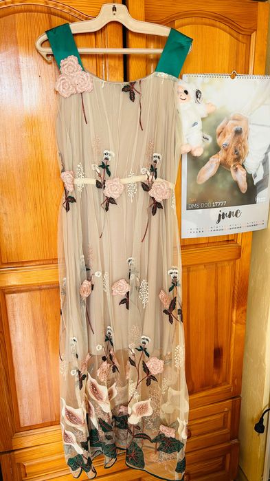 Елегантни рокли хс - м размер