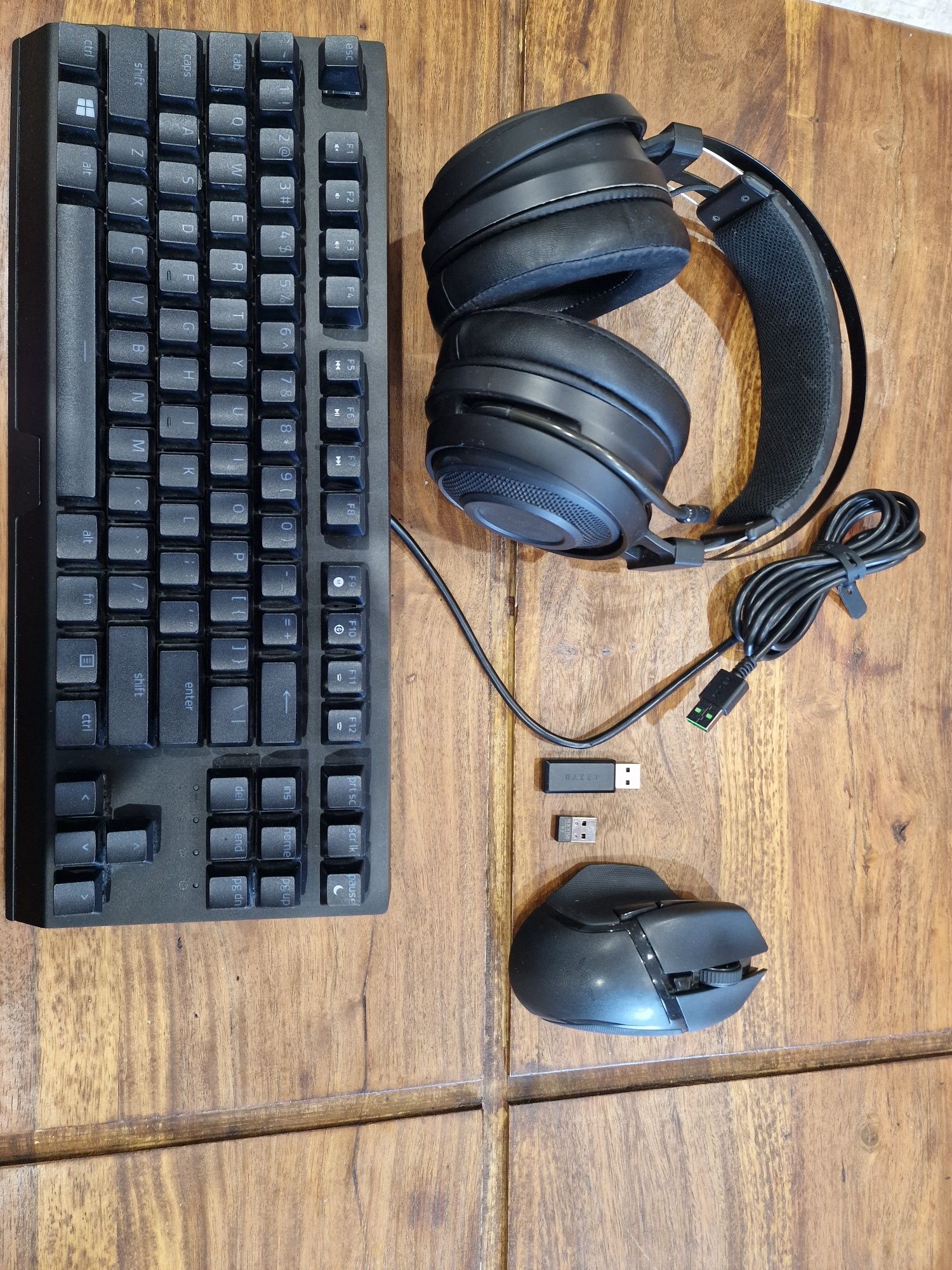 Pachet periferice RAZER BlackWidow/Nari/Basilisk