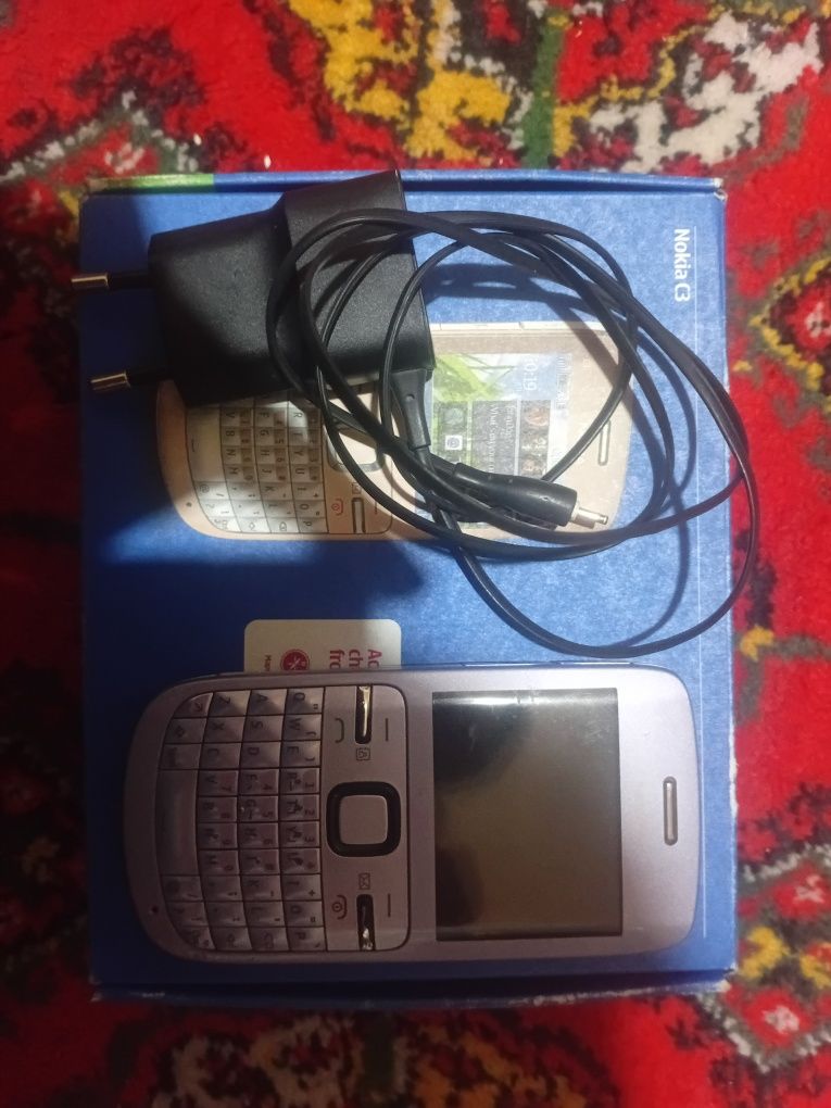 Nokia c3-00 sotiladi pul zarir