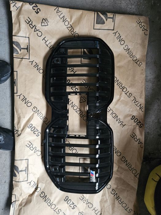 Grila m bmw seria 7 g70 noua originala