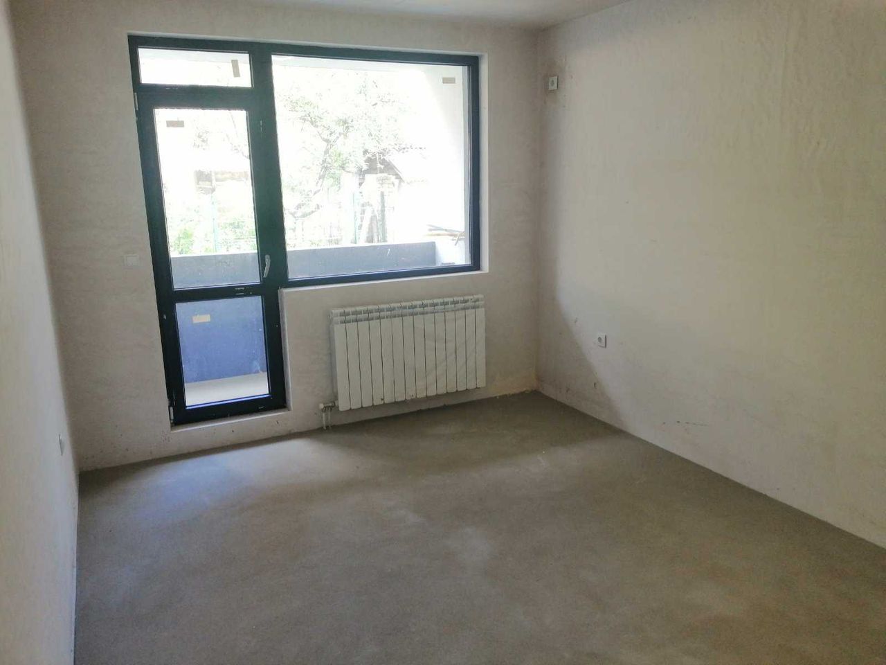 Продава се Двустаен апартамент в Търговище, Център - 78 кв.м за 1079 €/кв.м - Снимка #2