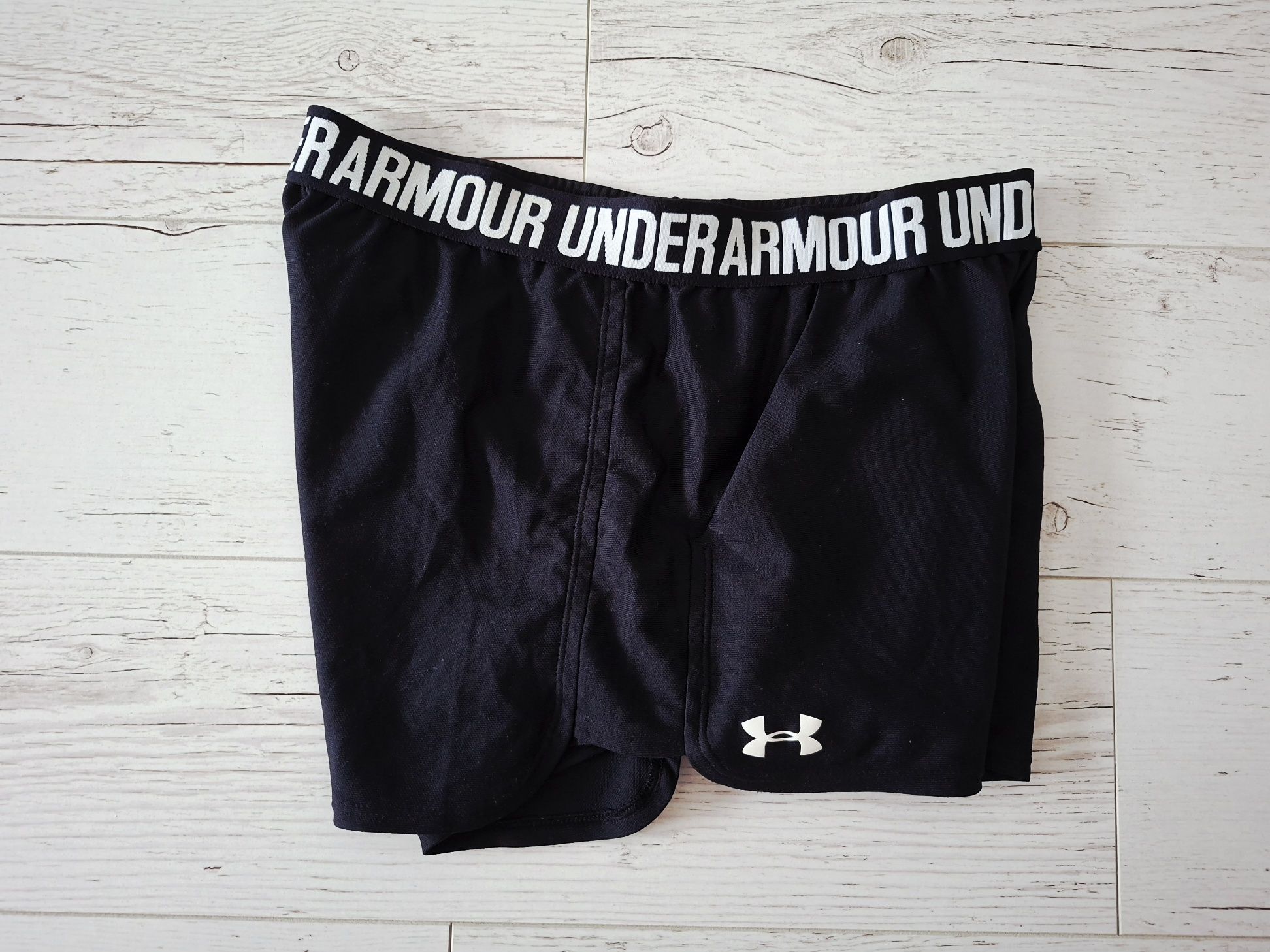 Under Armour-Ориг. Дамски шорти