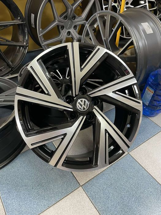 18"цола R-line нови джанти за Vw  Golf
