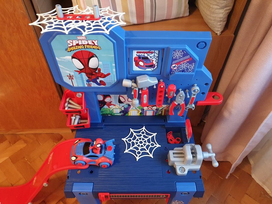 Atelier lucru Spidey Bricolo Center Marvel Smoby - tobogan+mașină