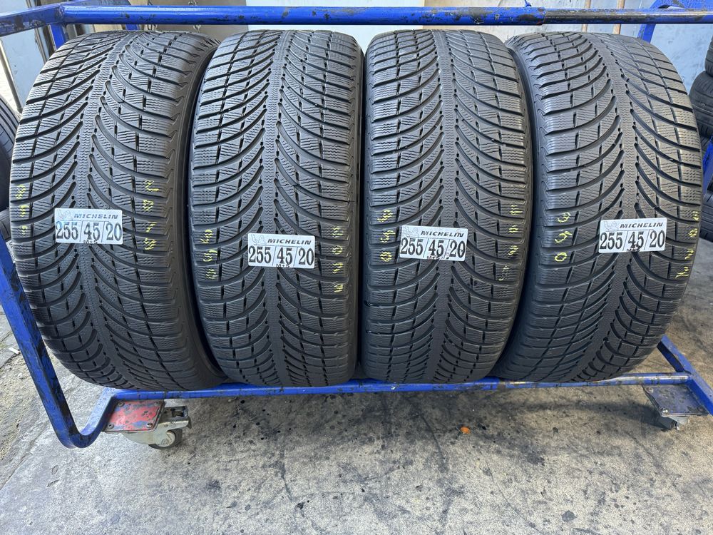 255/45/20 Michelin M+S