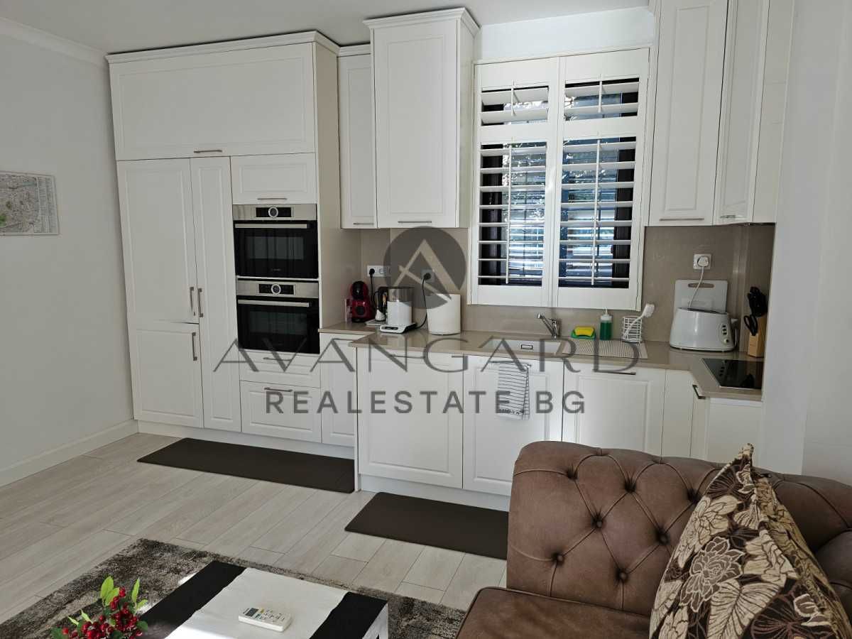 Продава се Двустаен апартамент в Пловдив, Център - 65 кв.м за 3688 €/кв.м - Снимка #4