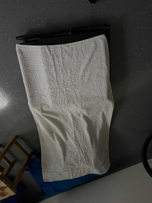 Seturi complet dormitor ieftine – lenjerii, pături, perne, prosoape