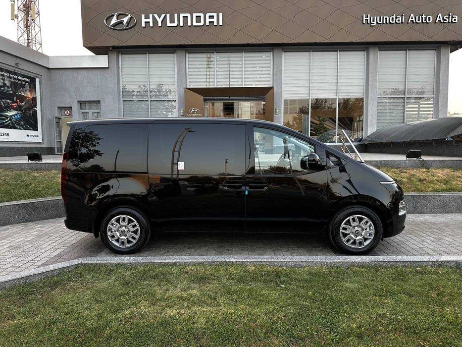 Hyundai Staria Luxe 2025  официального дистрибьютора в Узбекистане