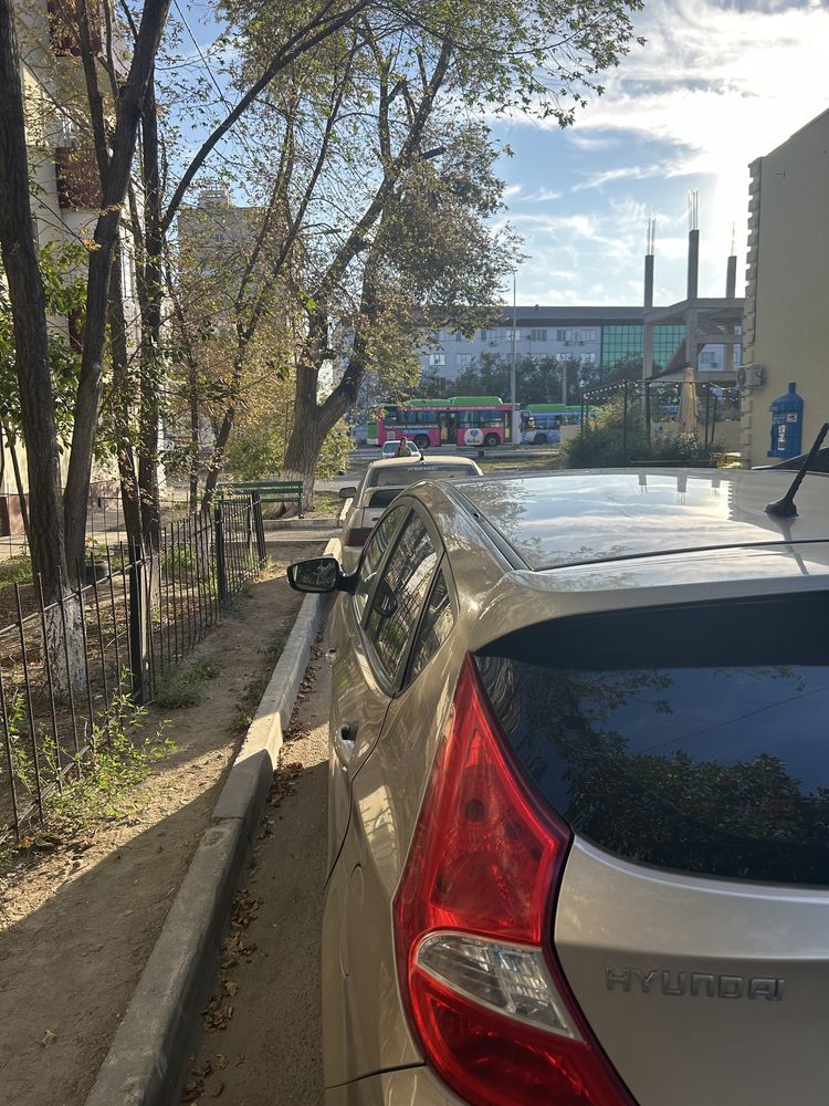 Hyundai accent 1.6 торг есть