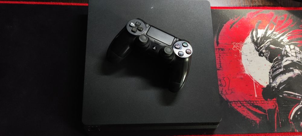 Playstation 4 Slim 1TB