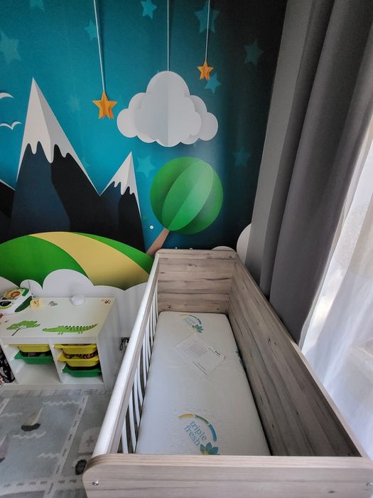 Детско дървено креватче с люлеещ механизъм + подарък Матрак