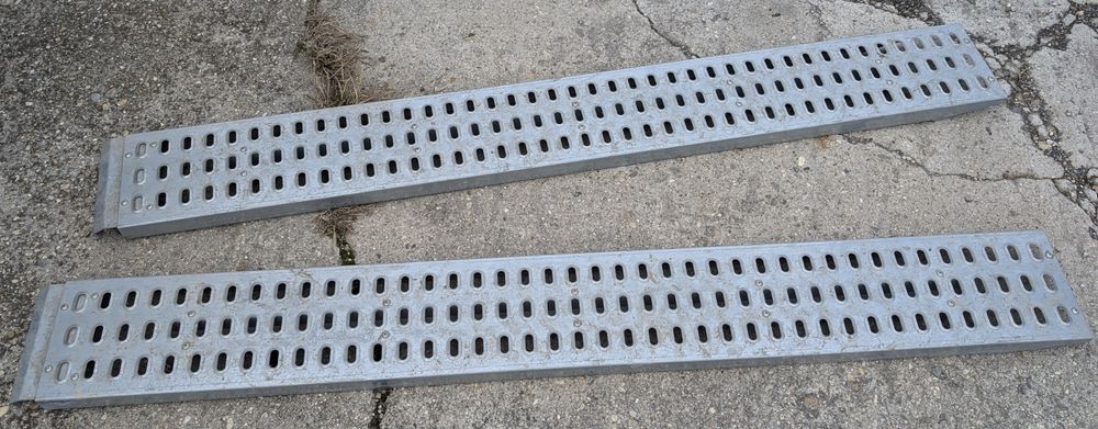 Rampe incarcare platforme remorci auto 2.6m x 0.32m