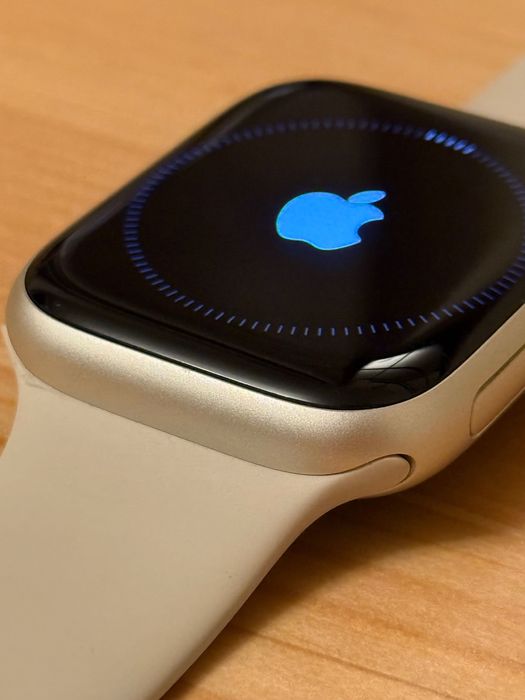 Apple Watch Series 8 45mm Starlight