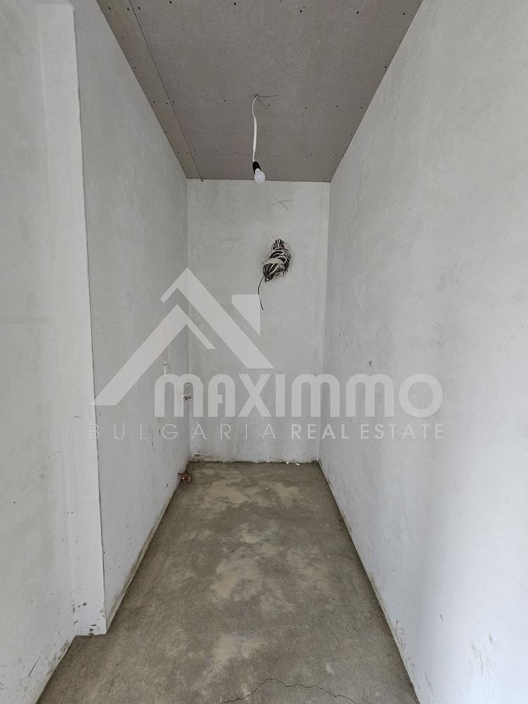 Продава се Къща в Аксаково - 258 кв.м за 1159 €/кв.м - Снимка #10