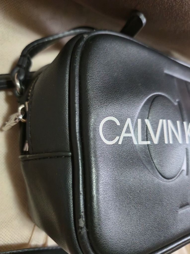Оригинална чанта Calvin klein