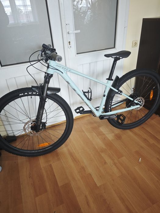 Bicicleta mtb Scott Scale 29 Rock Shox