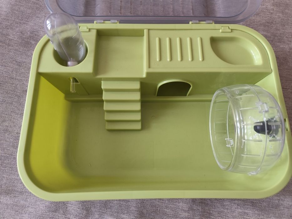 Продам домик для хомяка