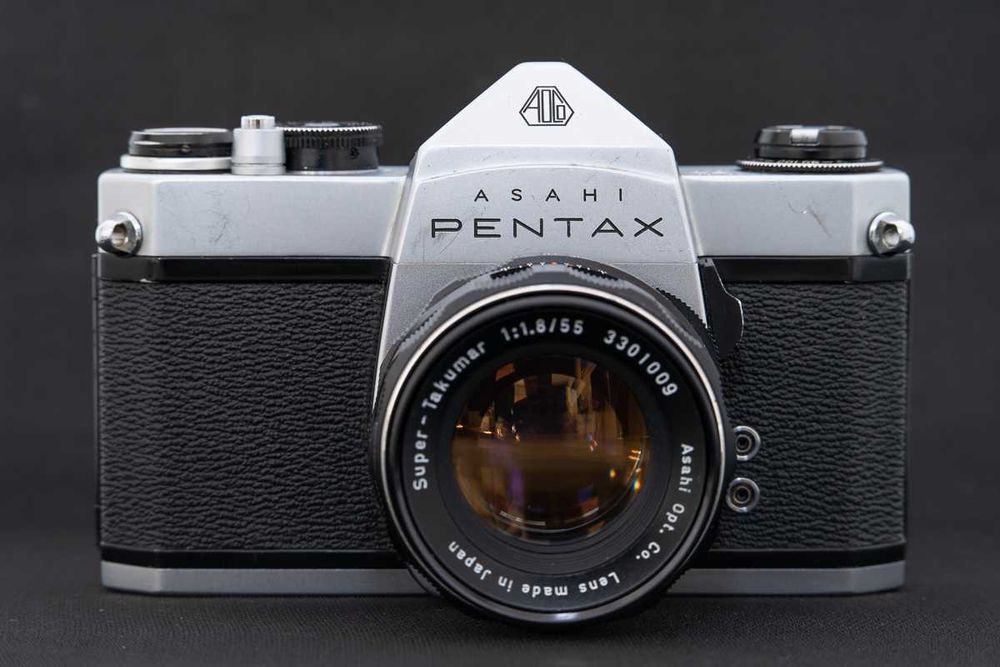 Aparat SLR film Pentax SP500 cu Super Takumar 55 1.8