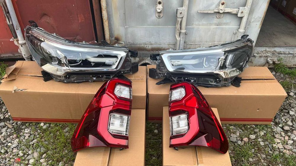 Фара фонарь фары фонари Toyota Hilux хайлюкс 20-23 лед