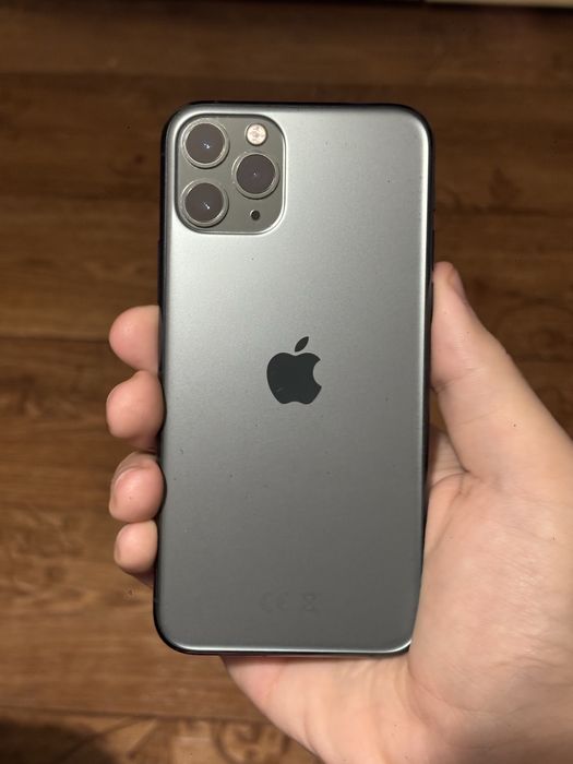 Iphone 11 Pro , 64 GB , Midnight Green в отлично състояние !