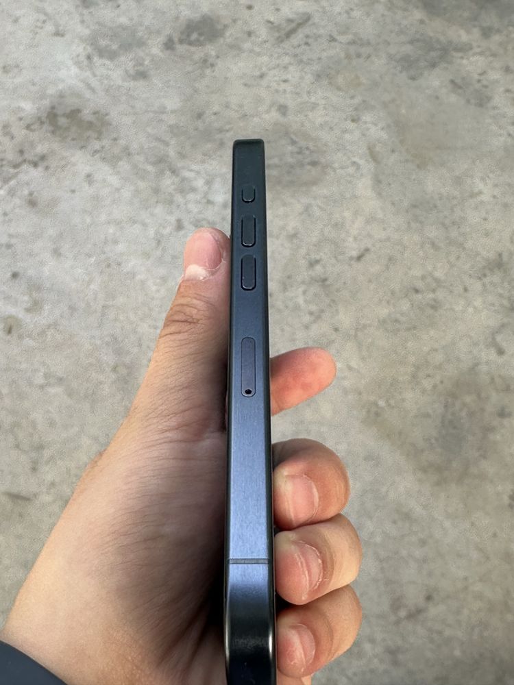 Iphone 15 pro 89% 128gb
