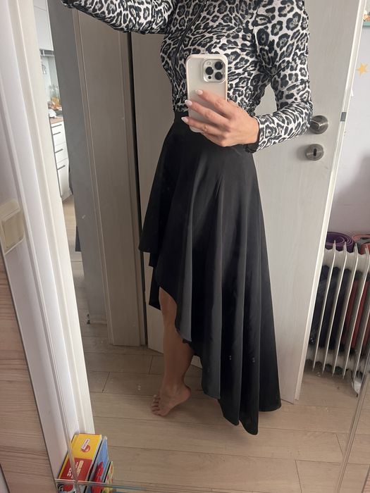 Асиметрична пола и панталон Zara